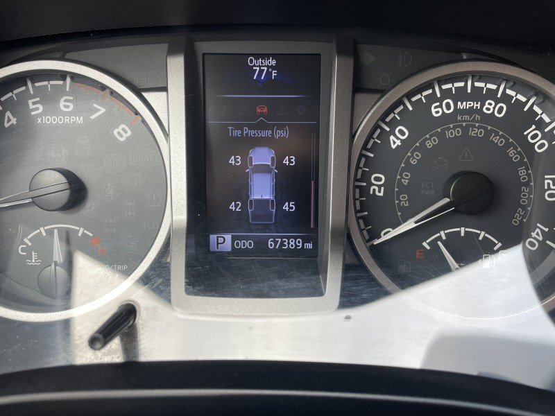 Used 2019 Toyota Tacoma SR5 RWD image 15