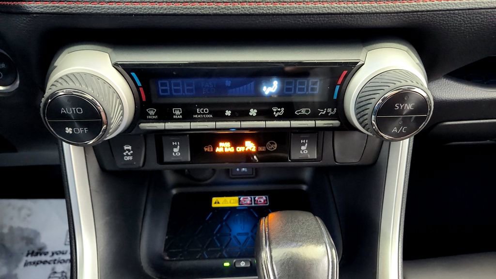 Certified 2023 Toyota RAV4 XSE w/ Weather Package AWD/4WD image 31