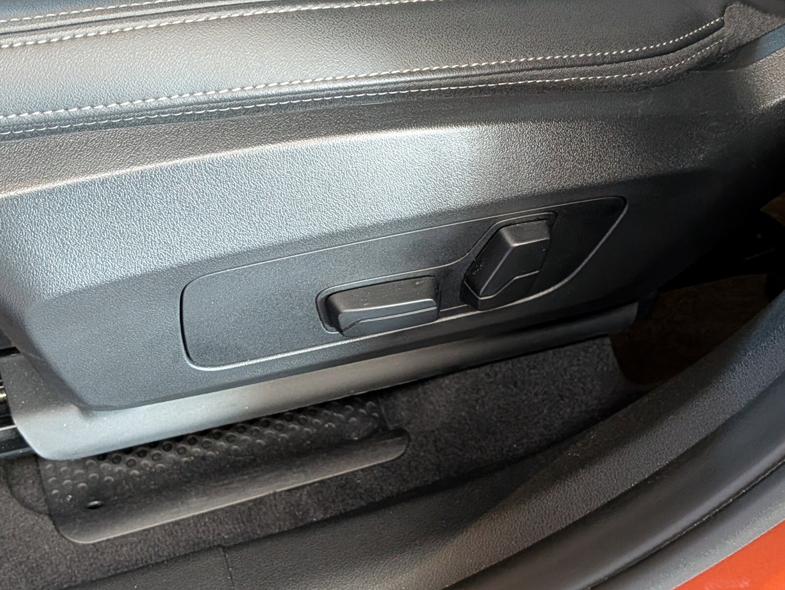 Certified 2024 BMW X1 xDrive28i w/ Premium Package image 10