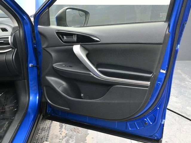 Used 2020 Mitsubishi Eclipse Cross ES image 9