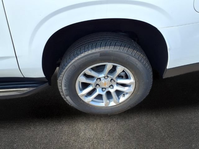 New 2026 Chevrolet Suburban LT w/ Comfort Package AWD/4WD image 20