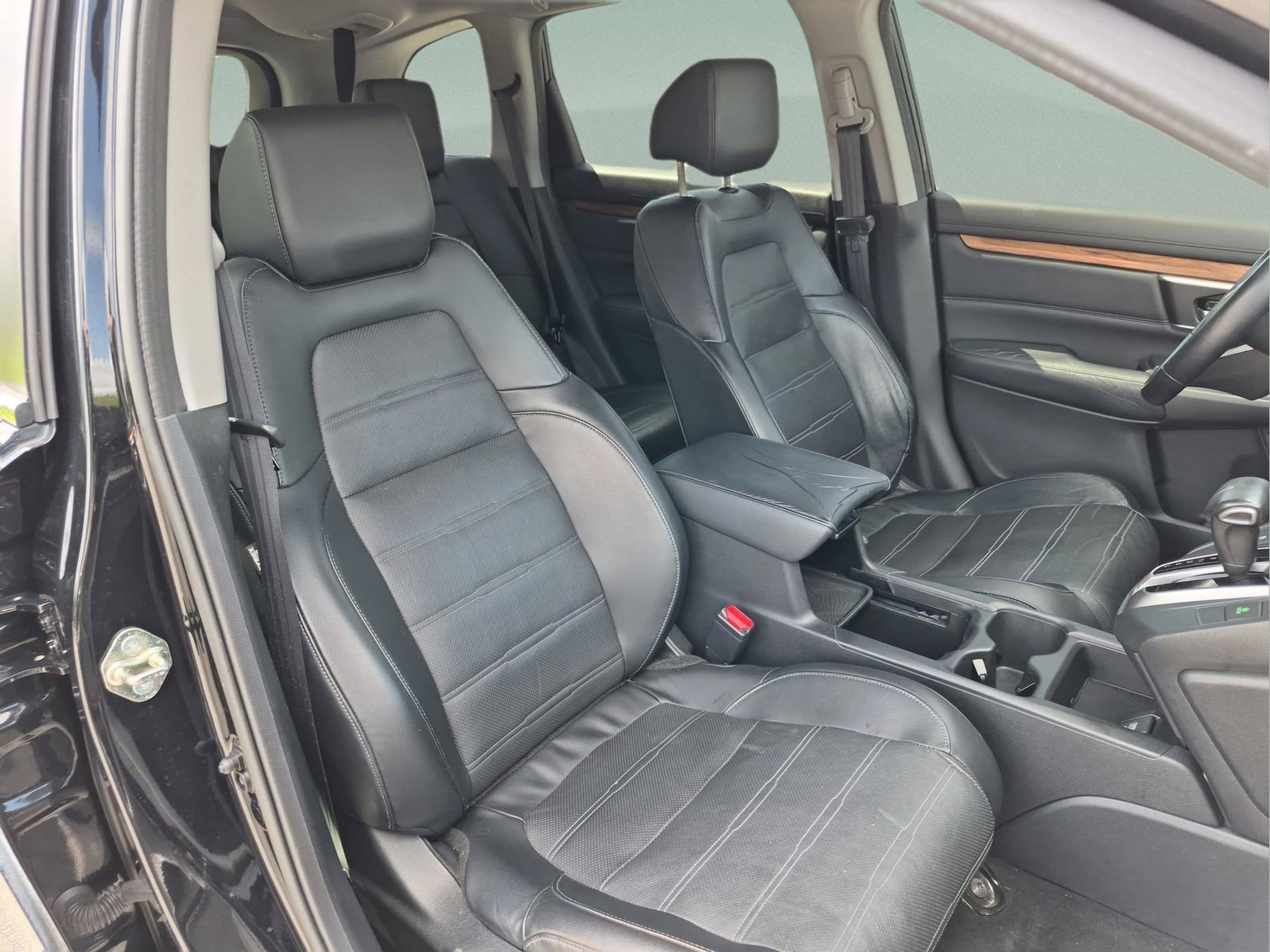 Used 2017 Honda CR-V Touring image 19