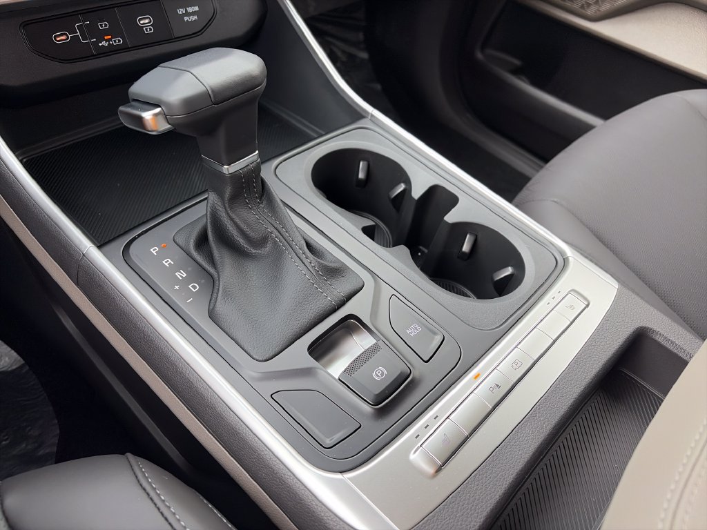 New 2027 Kia Carnival FWD image 23