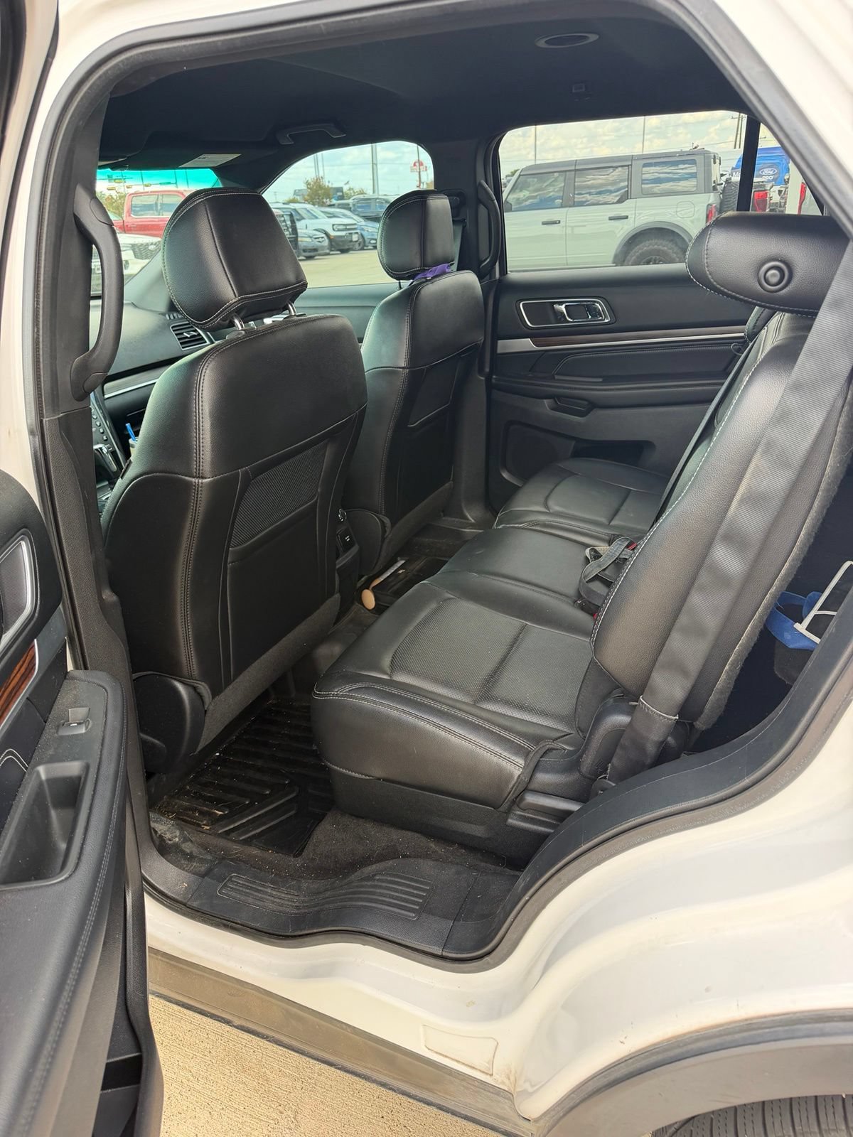 Used 2017 Ford Explorer Limited FWD image 18