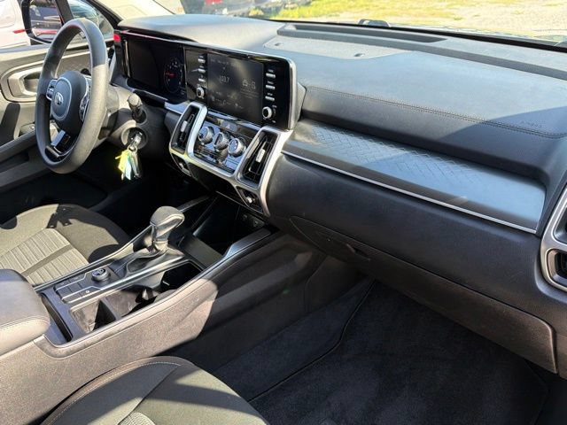Used 2021 Kia Sorento LX FWD image 10
