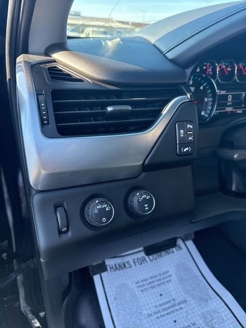 Used 2019 Chevrolet Suburban LT image 14