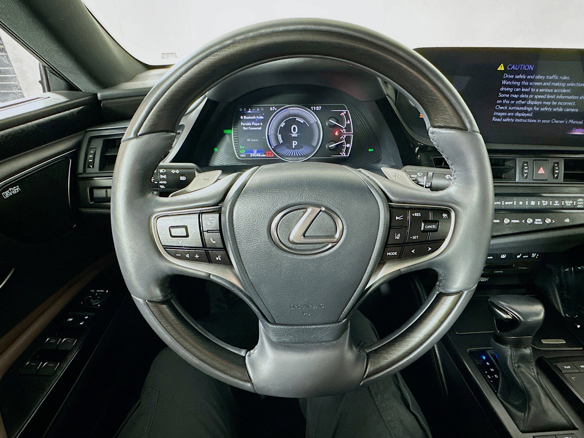 Used 2022 Lexus ES 300h w/ Accessory Package image 11