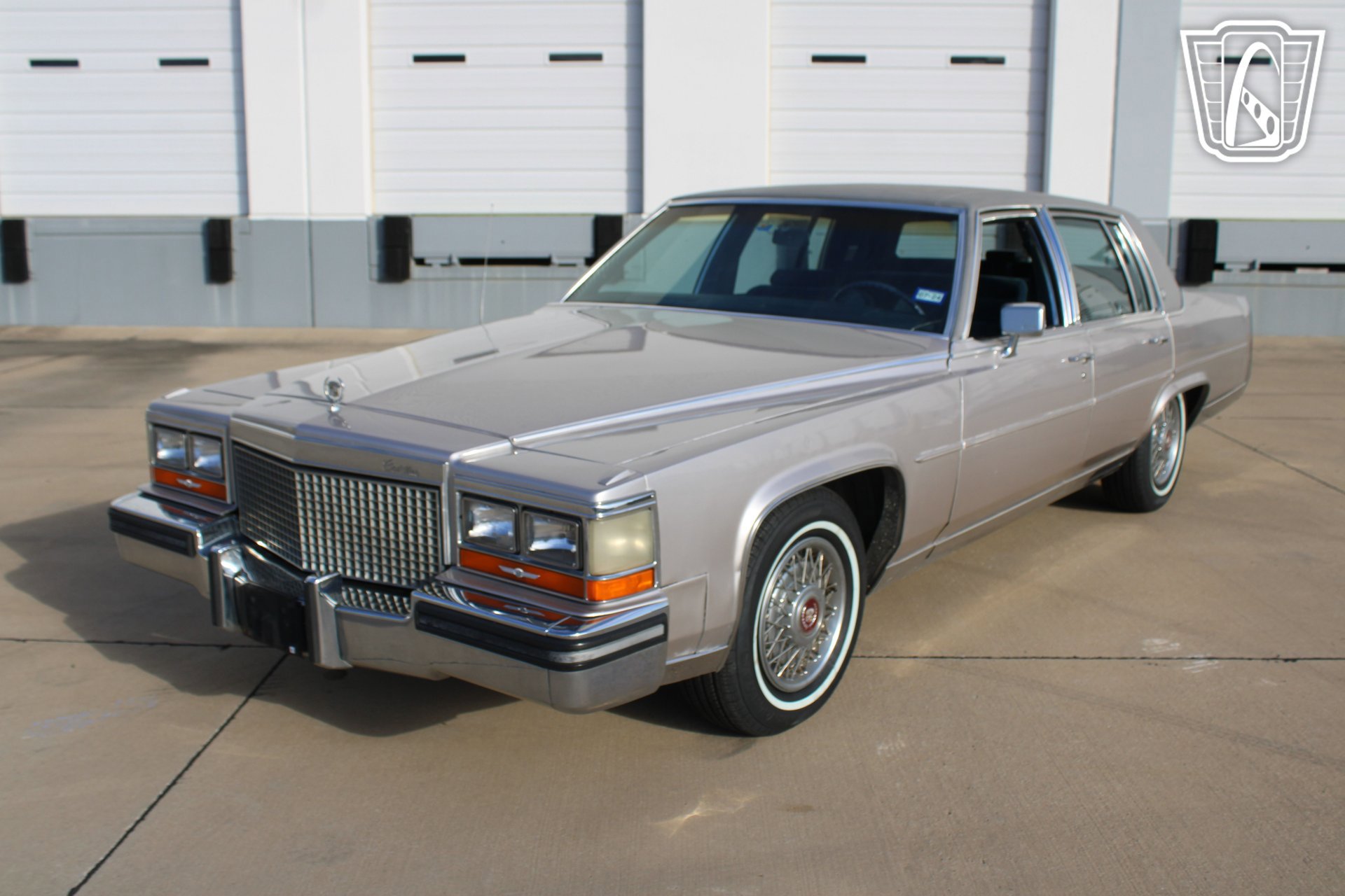 Used 1987 Cadillac Brougham image 3