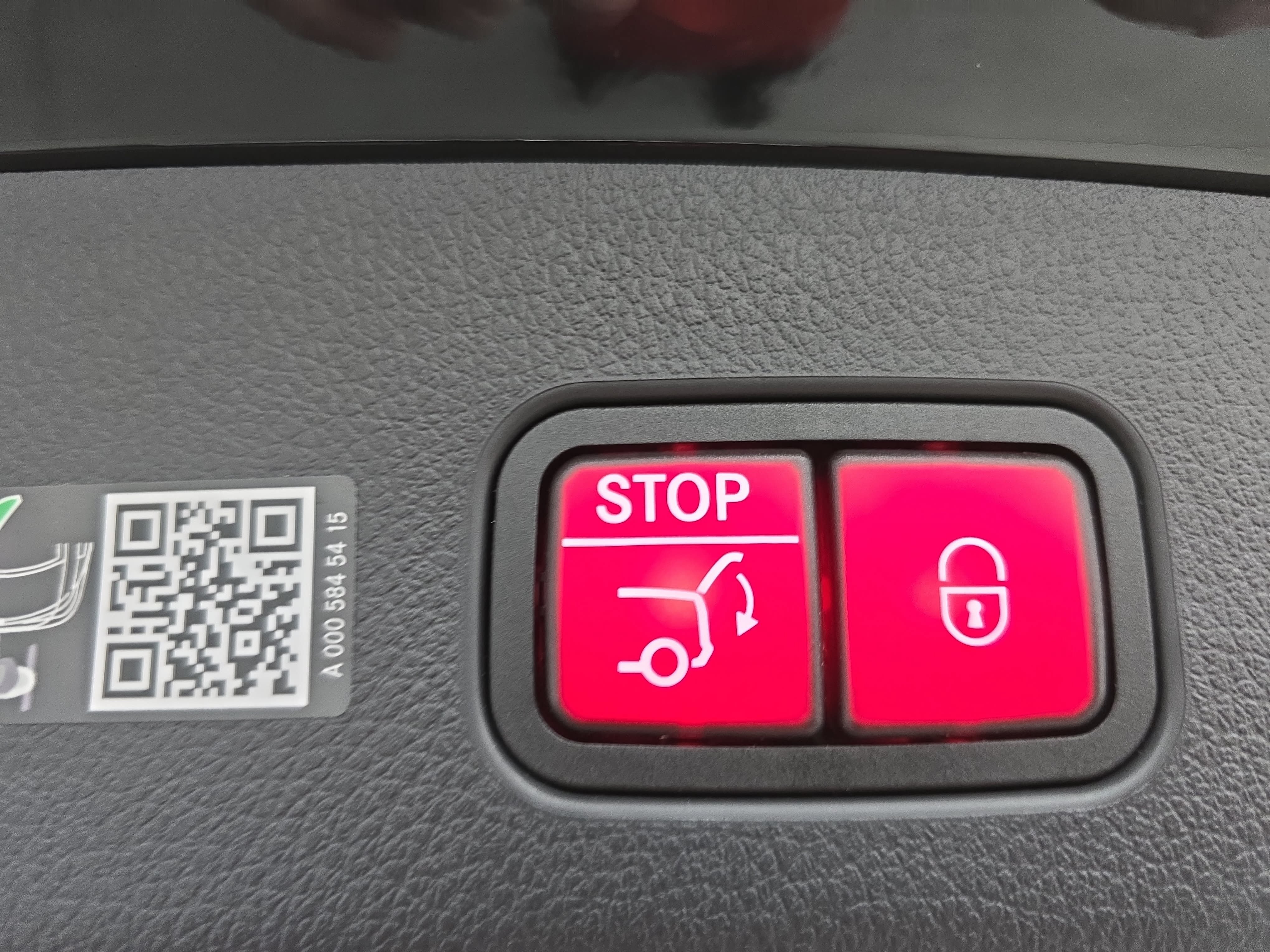 Certified 2026 Mercedes-Benz GLC 300 image 13