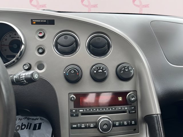 Used 2007 Pontiac Solstice Convertible w/ Premium Package RWD image 16