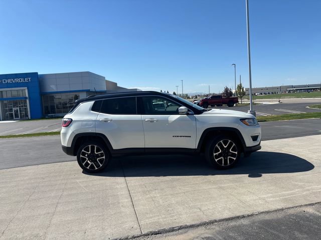 Used 2017 Jeep Compass Limited w/ Navigation Group AWD/4WD image 2