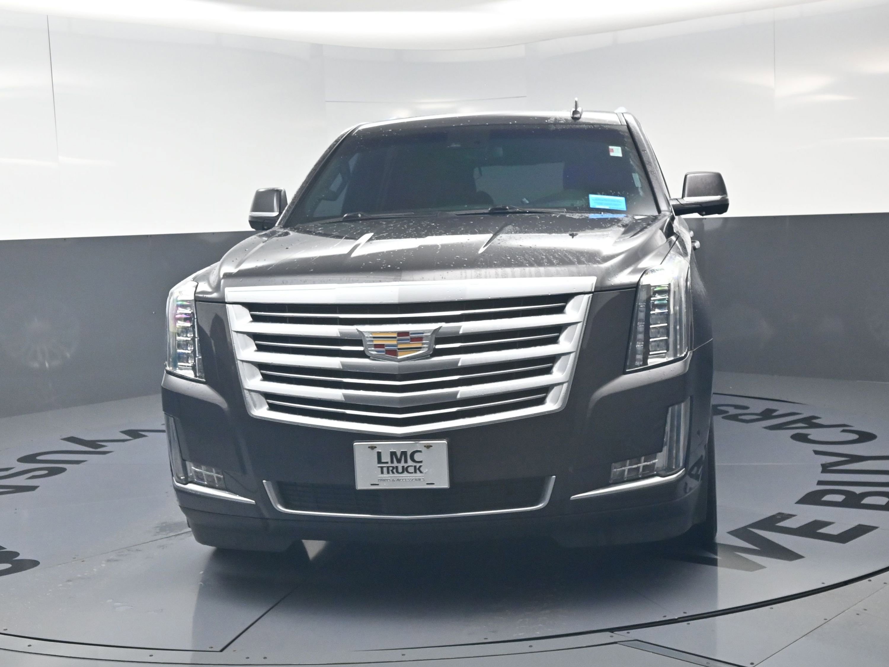 Used 2018 Cadillac Escalade Platinum AWD/4WD image 13