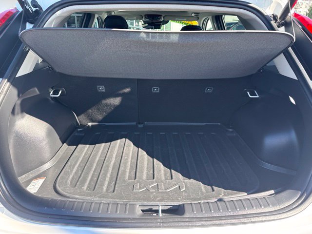Certified 2024 Kia Niro FWD image 12