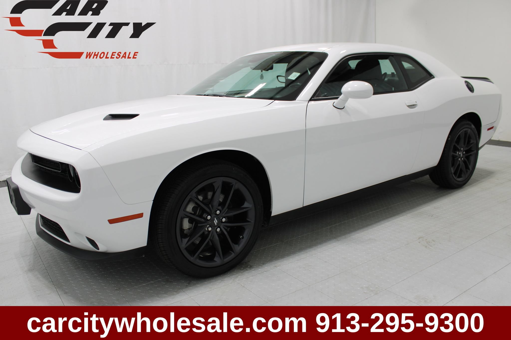 Used 2022 Dodge Challenger SXT w/ Plus Package AWD/4WD image 1