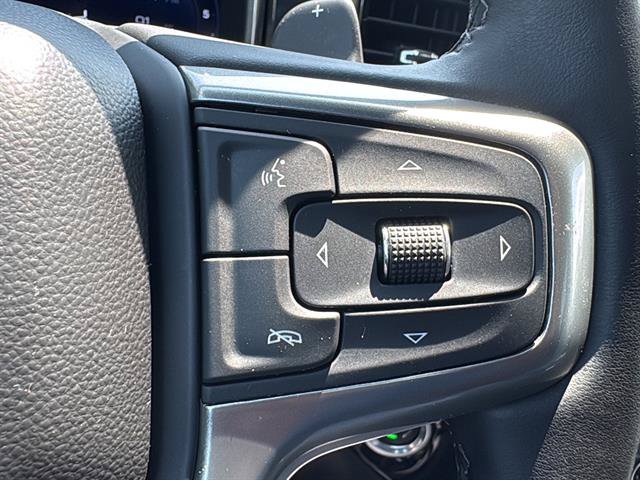 Used 2024 Chevrolet Silverado 1500 LTZ AWD/4WD image 19