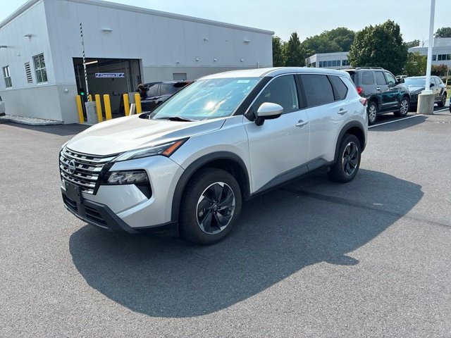 Used 2024 Nissan Rogue SV AWD/4WD image 17