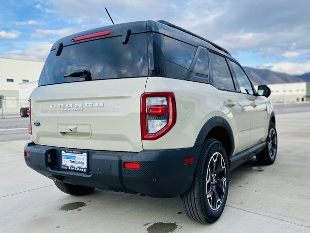 New 2025 Ford Bronco Sport Outer Banks w/ Outer Banks Tech Package+ image 5