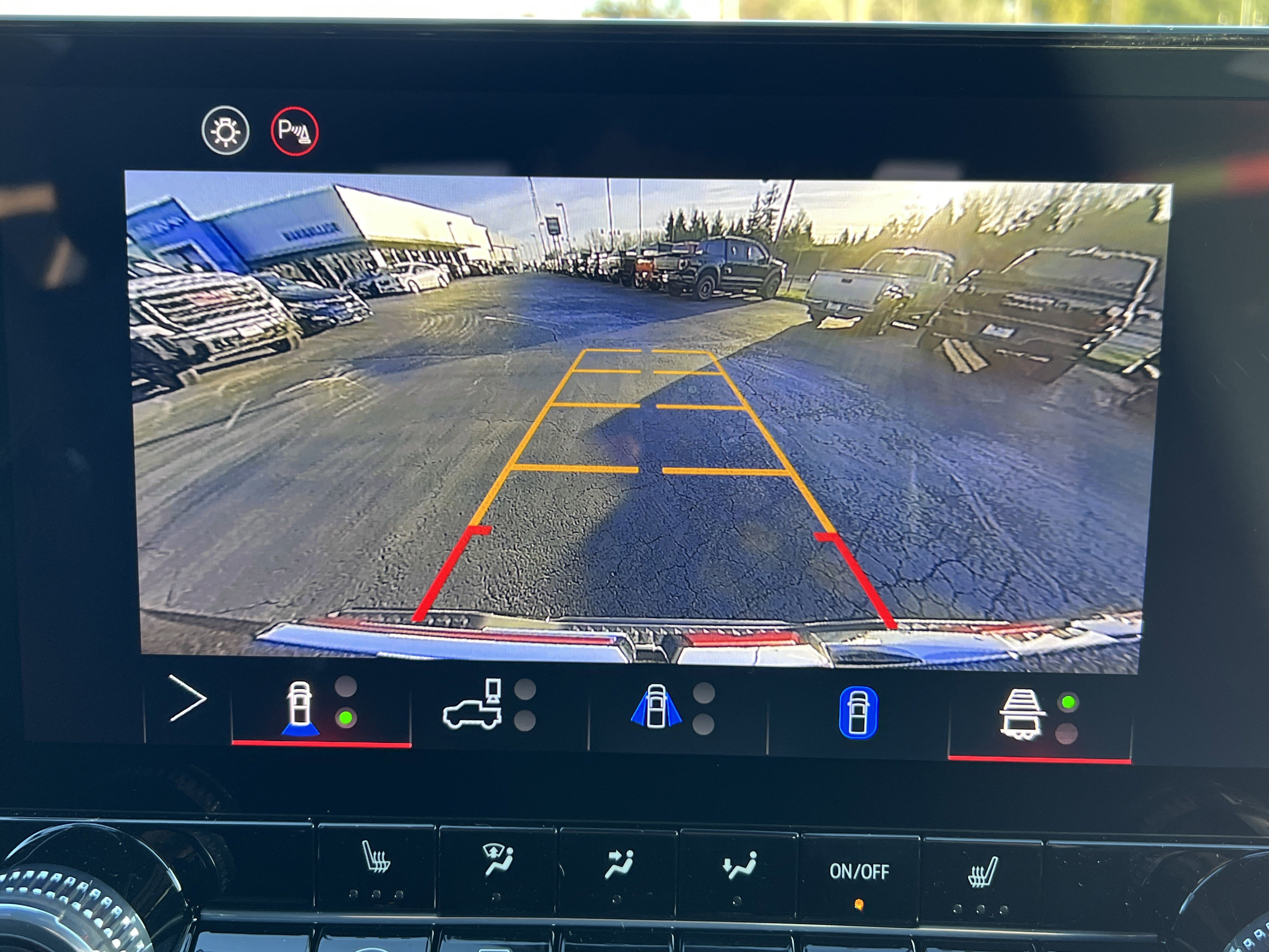 New 2026 GMC Canyon Elevation w/ Convenience Package image 11