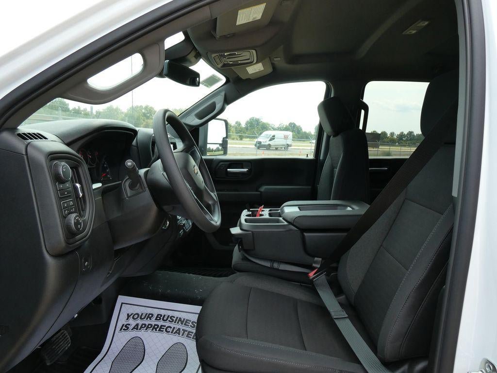 New 2026 Chevrolet Silverado 2500 Custom w/ Custom Value Package AWD/4WD image 15