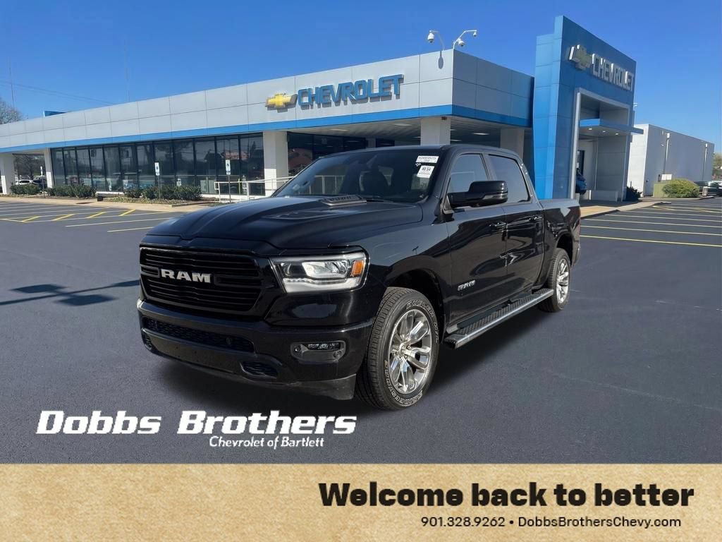 Used 2023 RAM 1500 Laramie AWD/4WD image 3