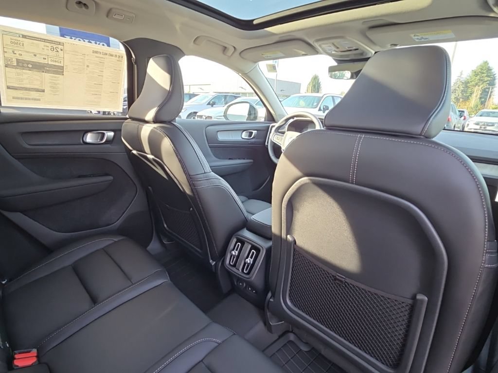 New 2026 Volvo XC40 B5 Plus w/ Protection Package Premier AWD/4WD image 8