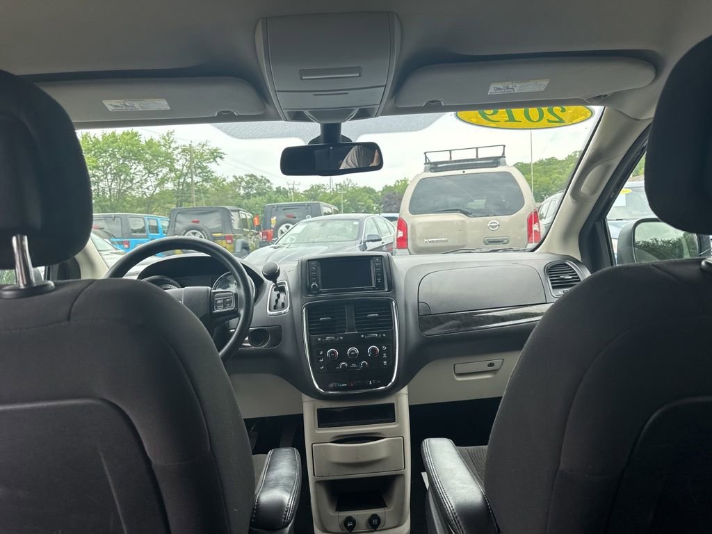 Used 2019 Dodge Grand Caravan SE image 44