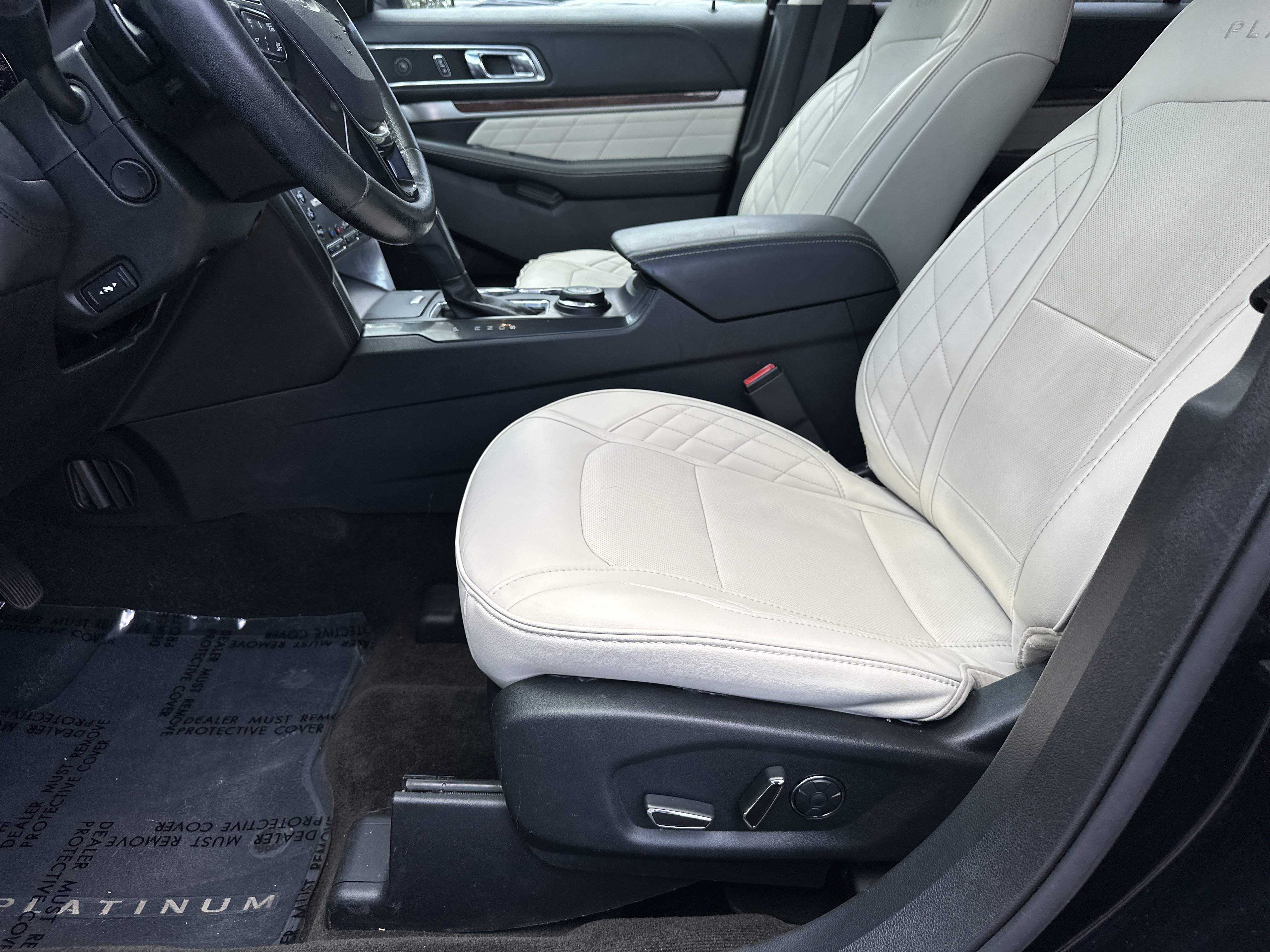 Used 2017 Ford Explorer Platinum AWD/4WD image 11