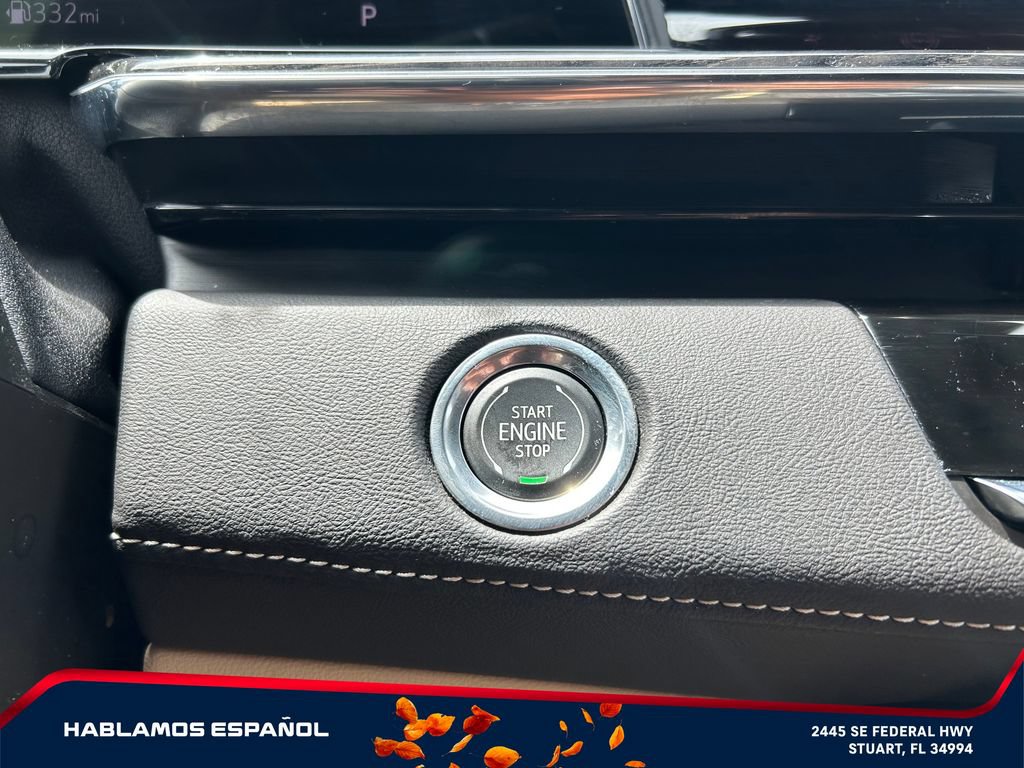 Used 2021 Cadillac Escalade ESV Premium Luxury w/ Driver Assist Tech Package RWD image 30