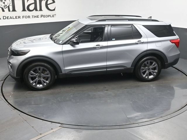 Used 2022 Ford Explorer XLT w/ Equipment Group 202A AWD/4WD image 61