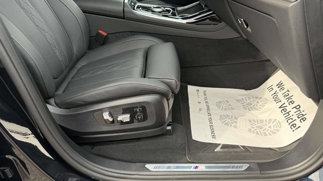 Used 2024 BMW X7 xDrive40i w/ Executive Package AWD/4WD image 55