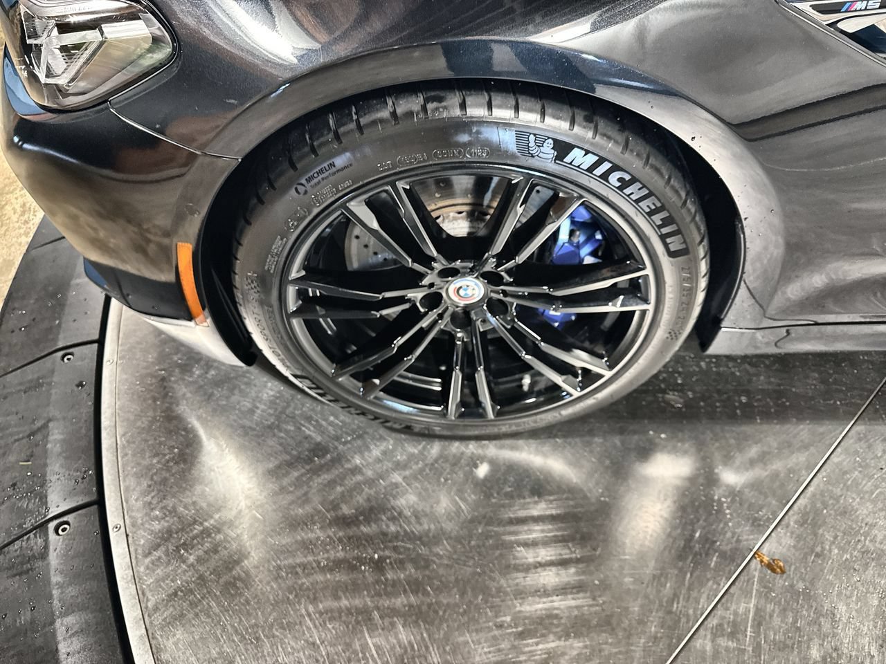 Used 2022 BMW M5 w/ Executive Package AWD/4WD image 2