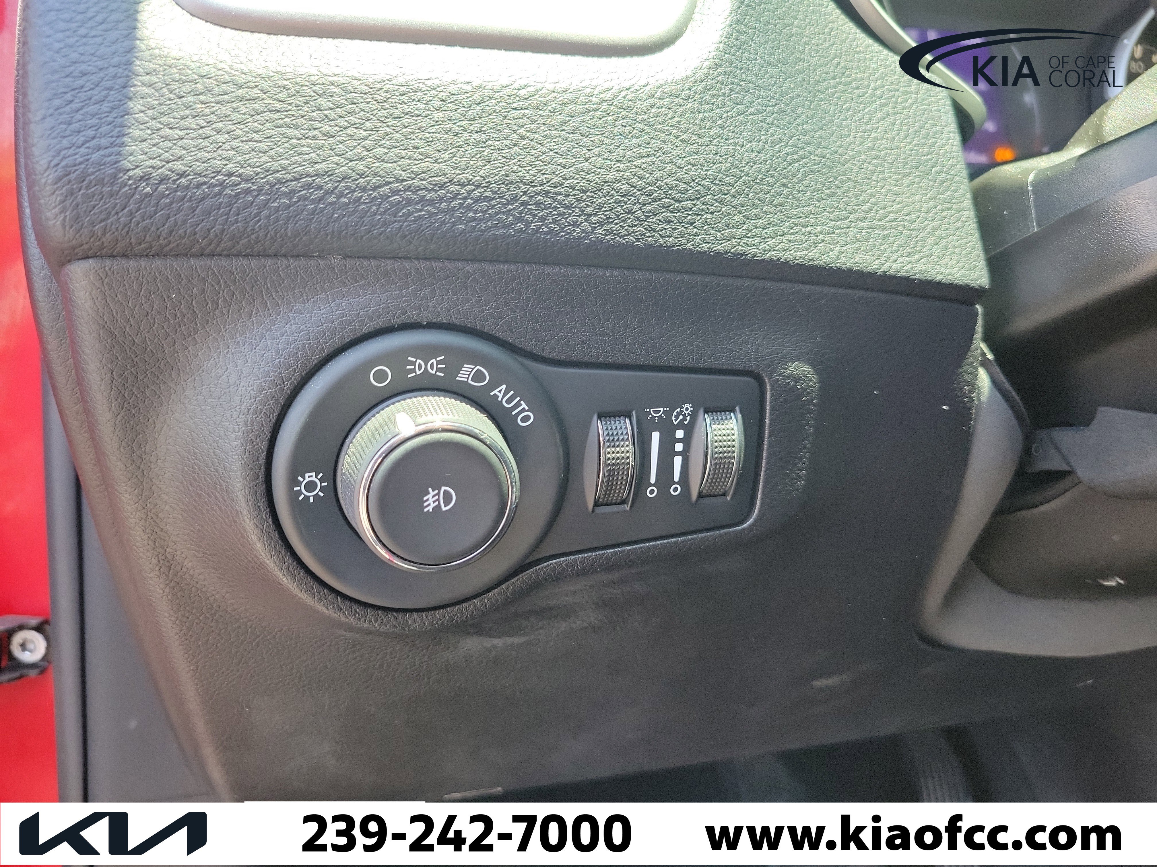 Used 2020 Jeep Compass Latitude w/ Advanced Safety Group FWD image 24