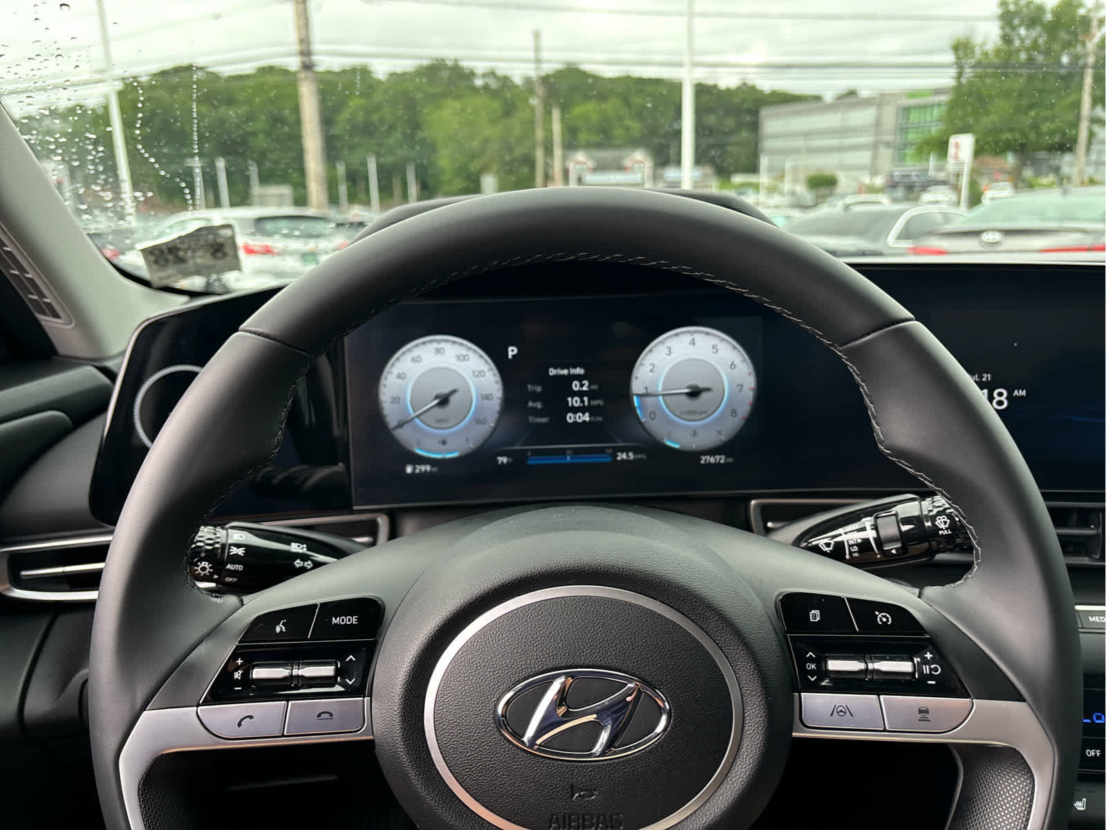 Used 2023 Hyundai Elantra SEL w/ Convenience Package FWD image 9