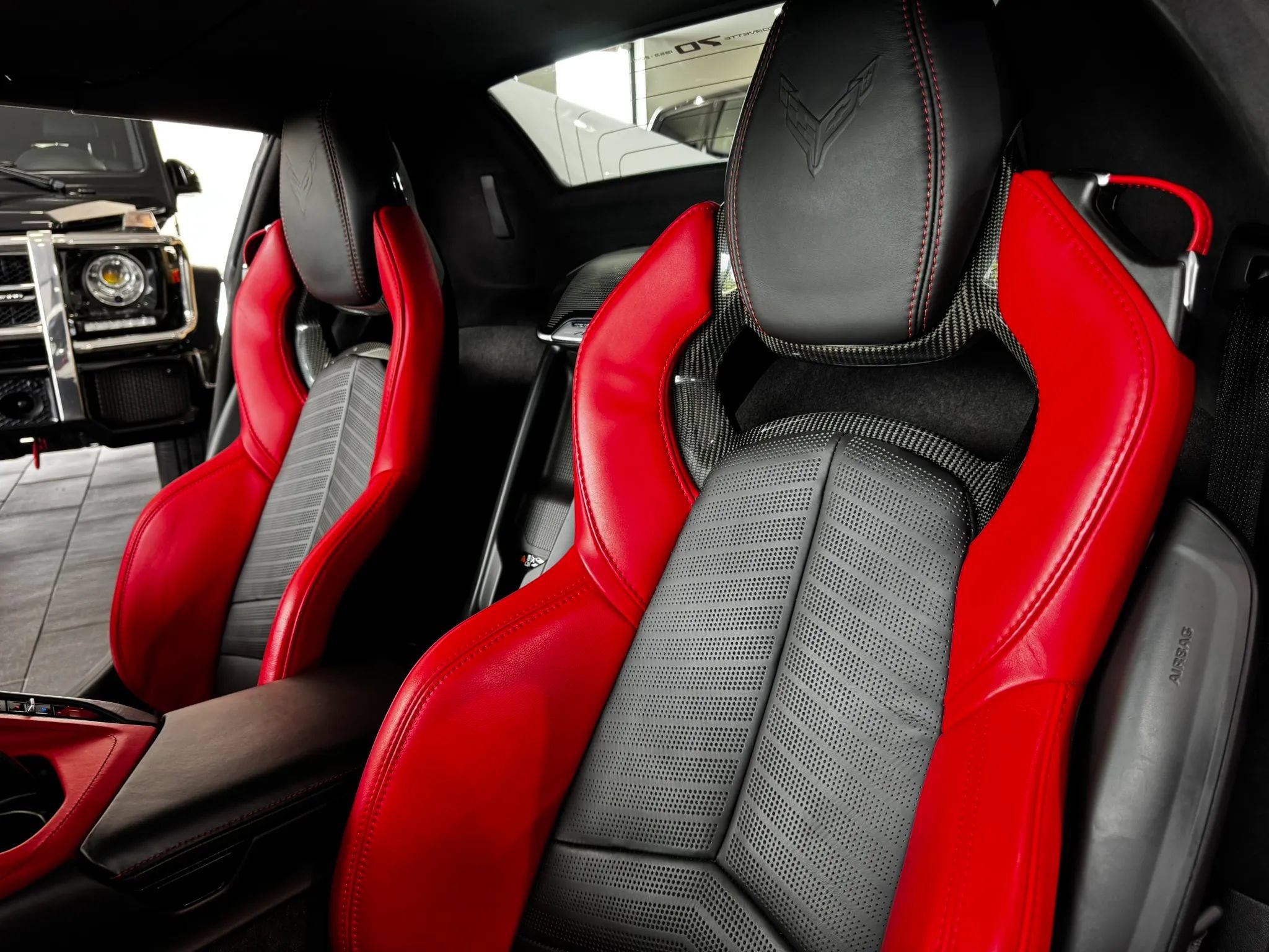 Used 2023 Chevrolet Corvette Stingray Premium Conv w/ Z51 Performance Package RWD image 19
