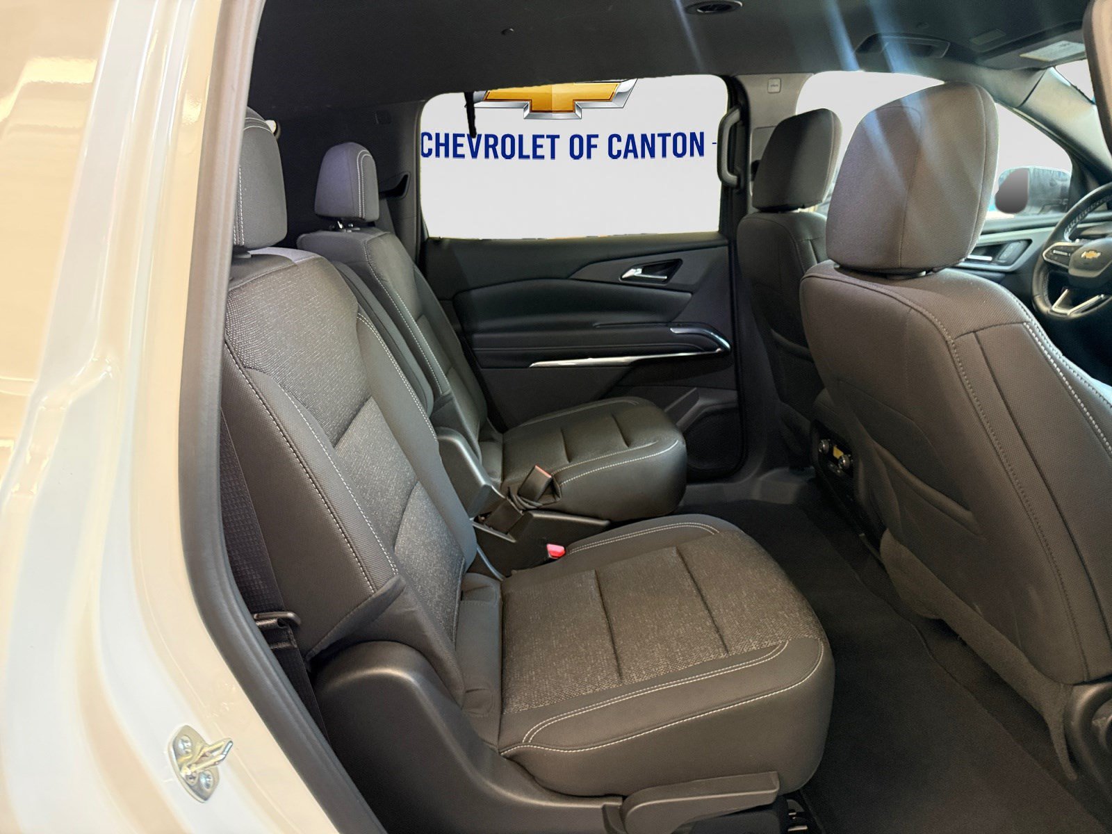 Used 2026 Chevrolet Traverse LT FWD image 15