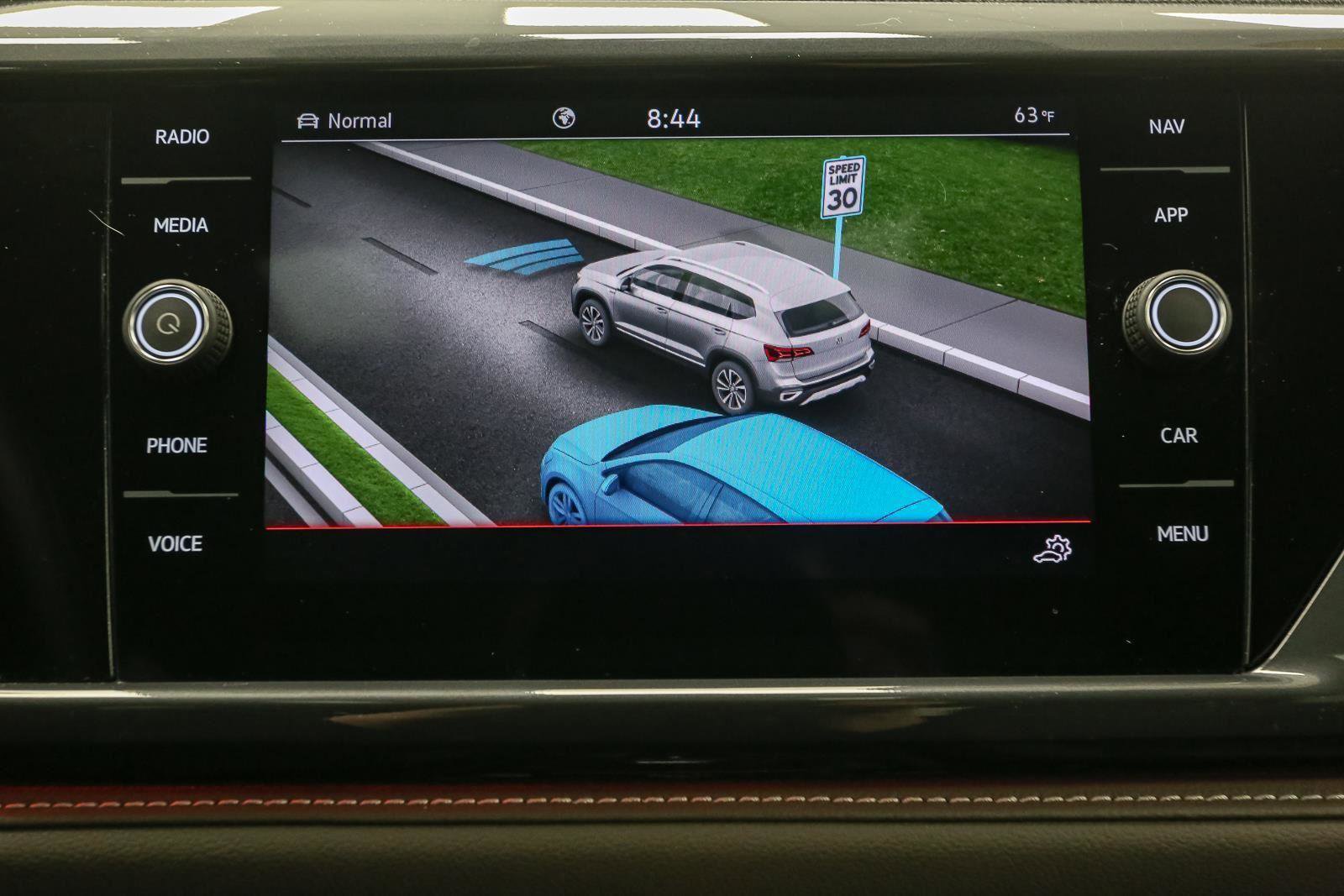 Certified 2024 Volkswagen Taos SEL image 32