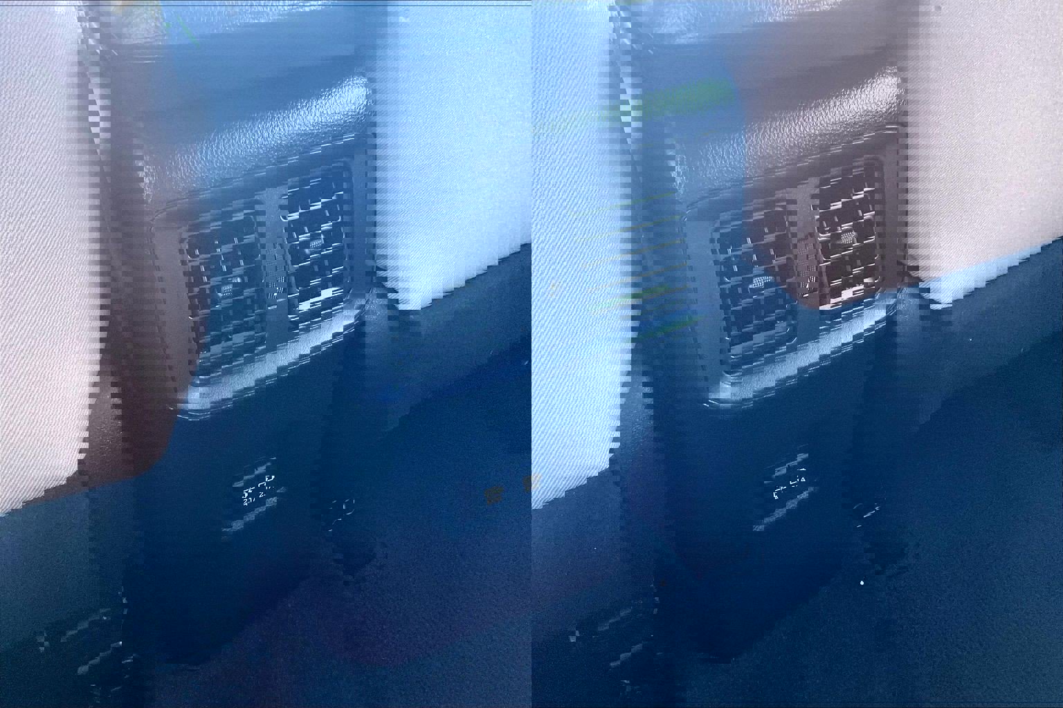 Used 2021 Toyota RAV4 XLE w/ Convenience Package image 33