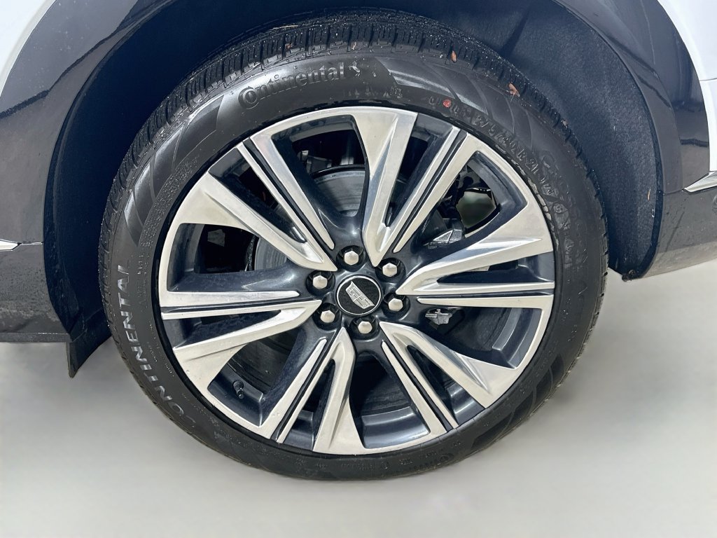 New 2027 Cadillac Optiq Premium Luxury w/ LPO, Floor Liner Package AWD/4WD image 40