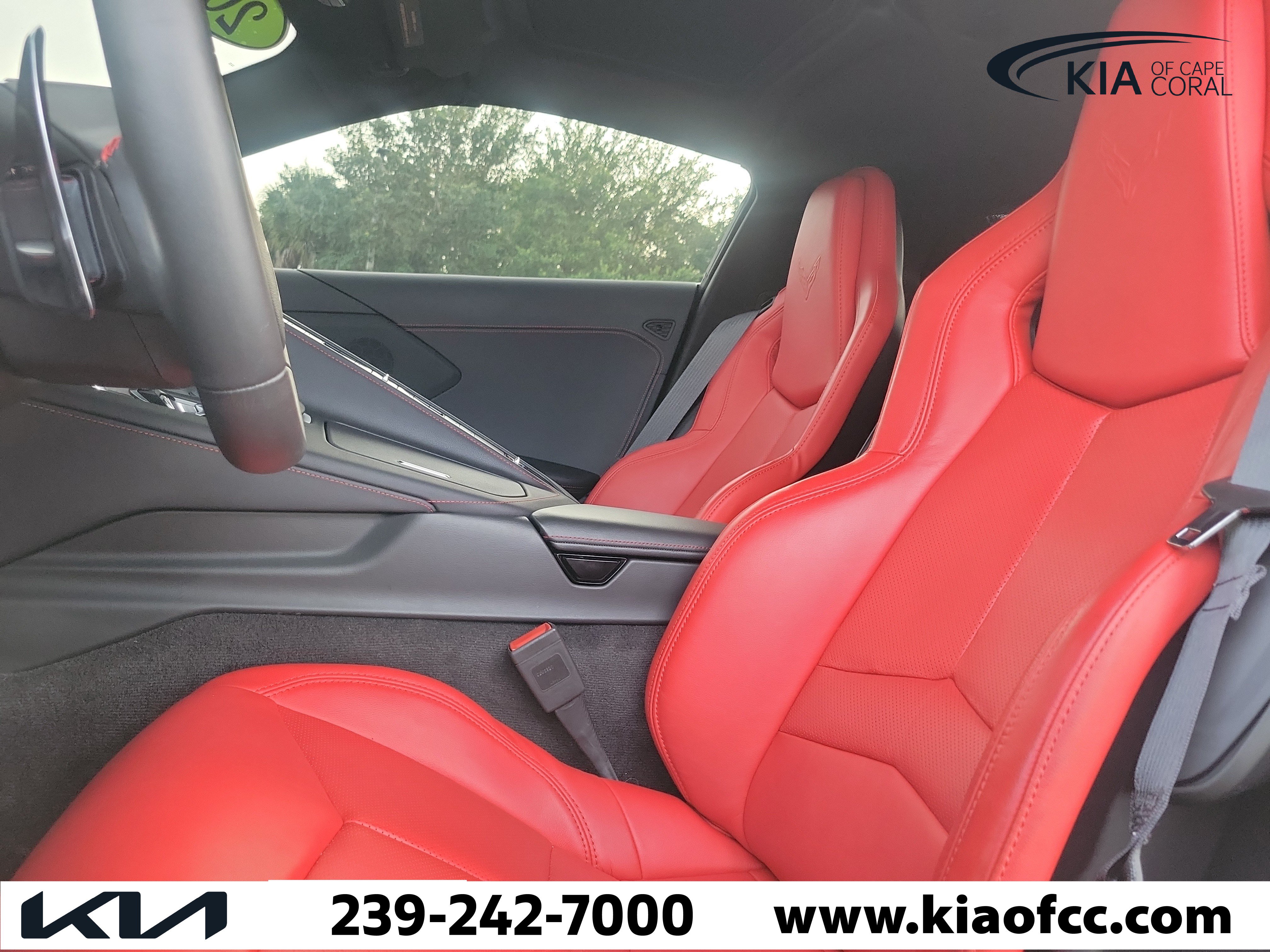 Used 2024 Chevrolet Corvette Stingray Coupe w/ 1LT RWD image 19