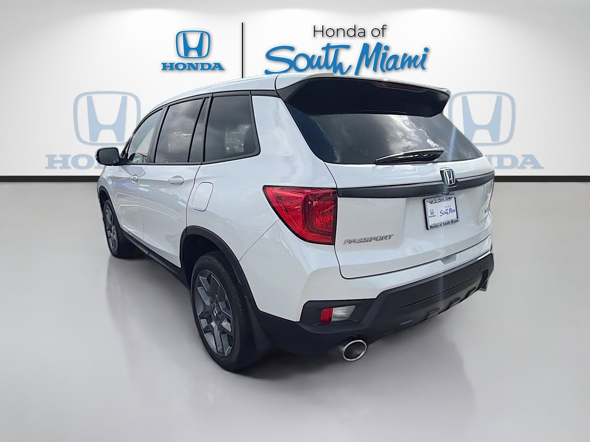 Certified 2023 Honda Passport EX-L image 5