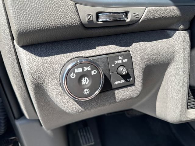 Used 2015 Chevrolet Traverse LT image 18