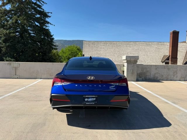 Used 2024 Hyundai Elantra Limited FWD image 7