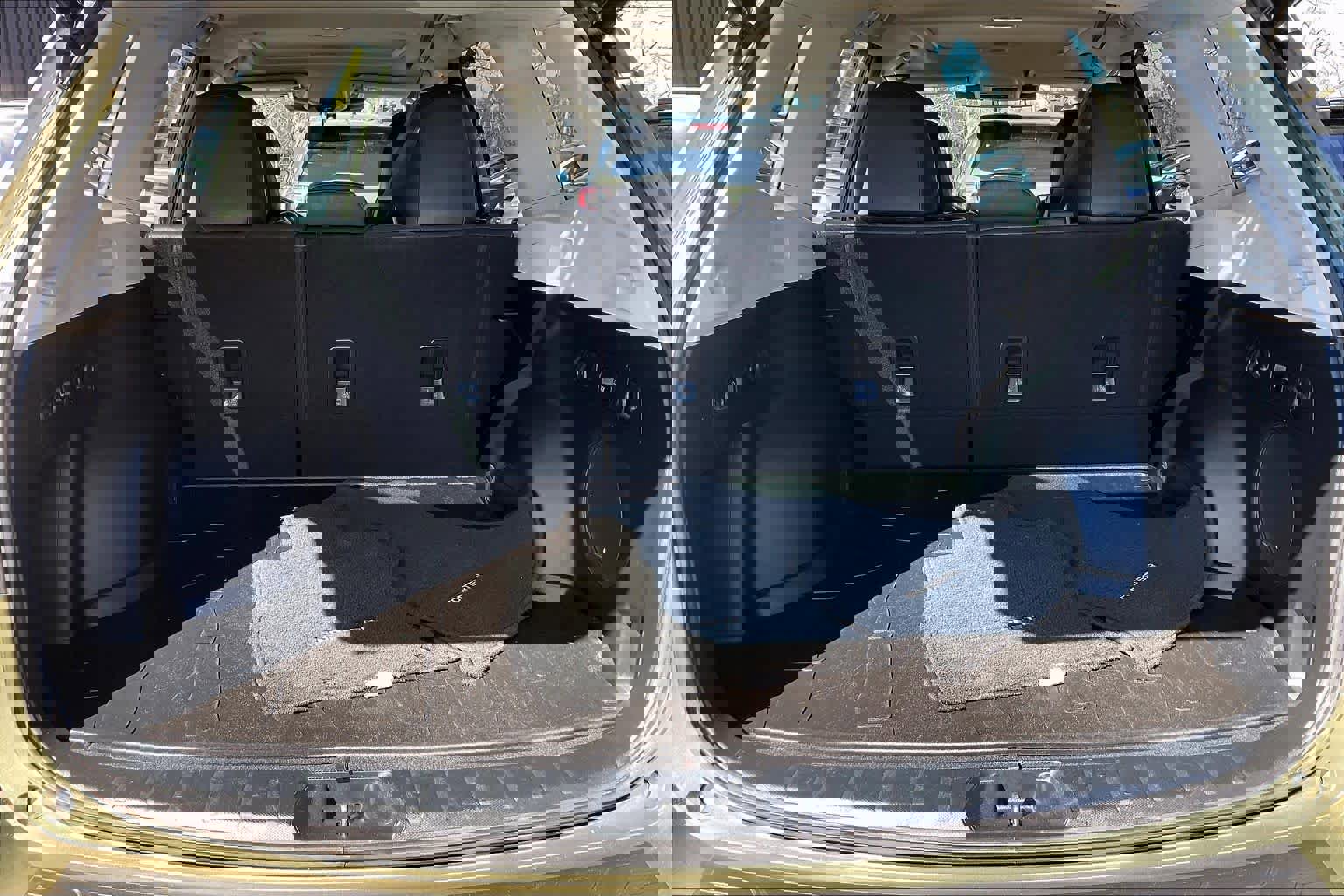 Used 2023 Subaru Forester Limited image 35