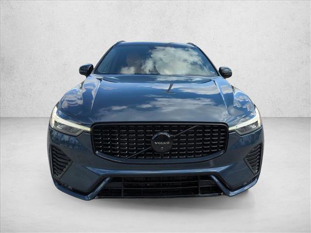 Used 2024 Volvo XC60 B5 Ultimate w/ Protection Package Premier image 2
