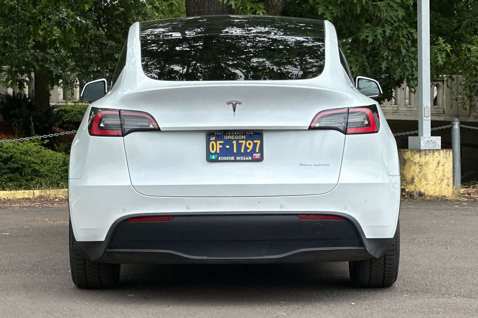 Used 2021 Tesla Model Y Long Range AWD/4WD image 7