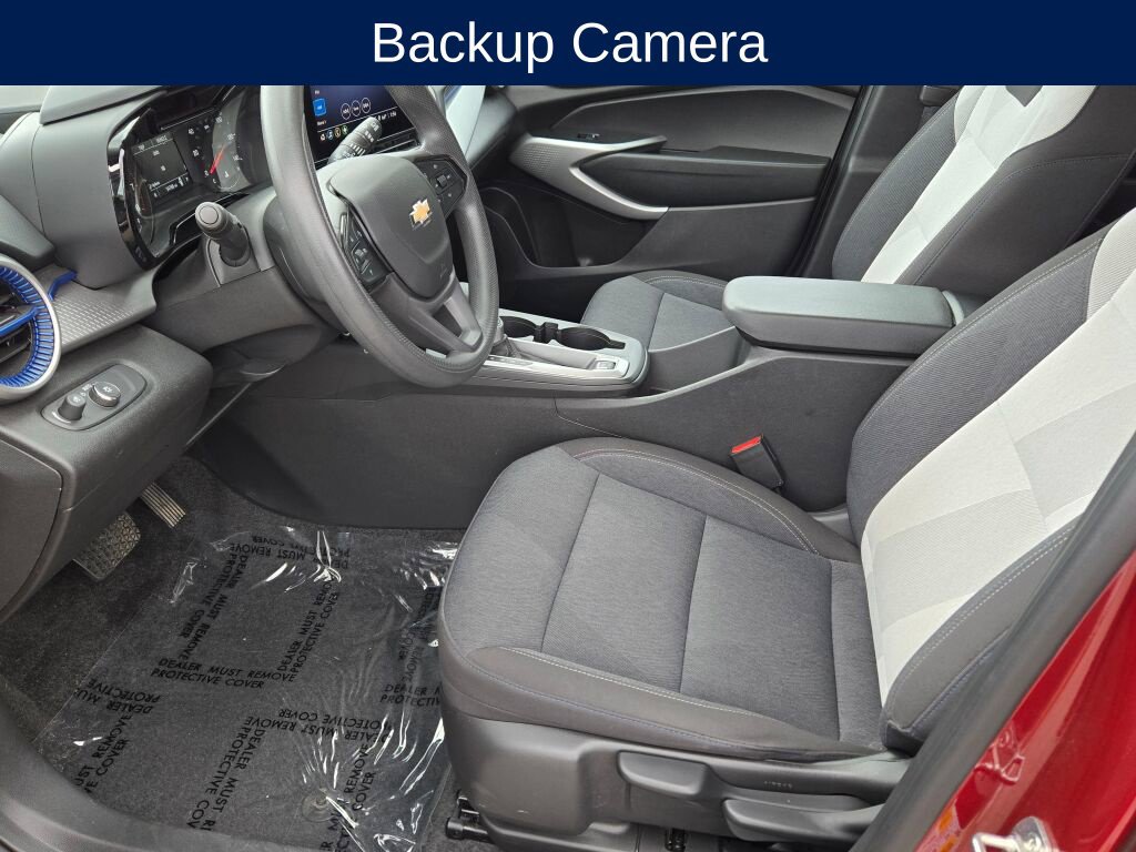 Used 2024 Chevrolet Trax LS w/ LS Convenience Package FWD image 15