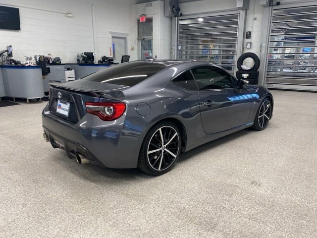 Used 2020 Toyota 86 image 5