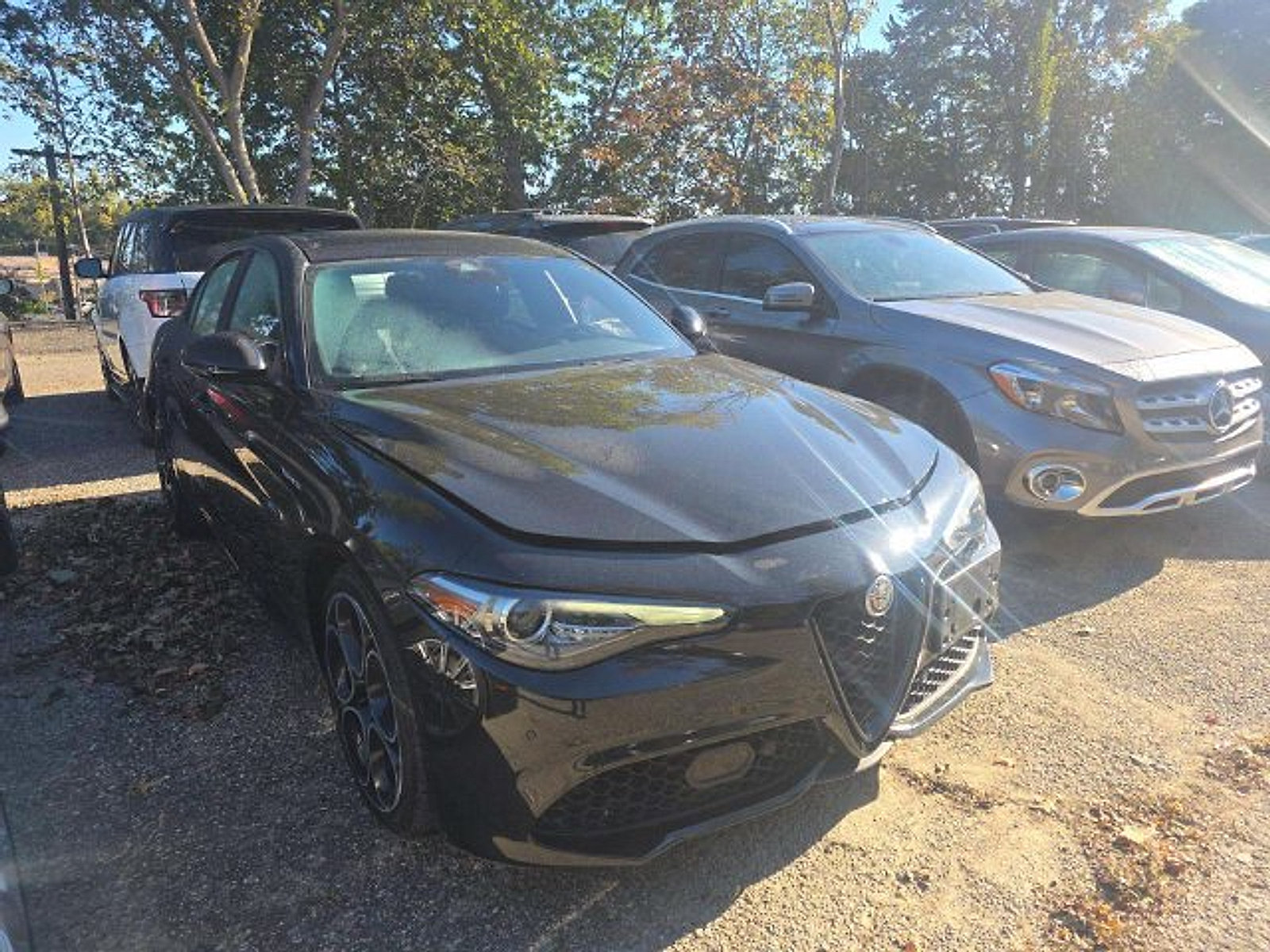 Used 2023 Alfa Romeo Giulia Veloce AWD/4WD image 4