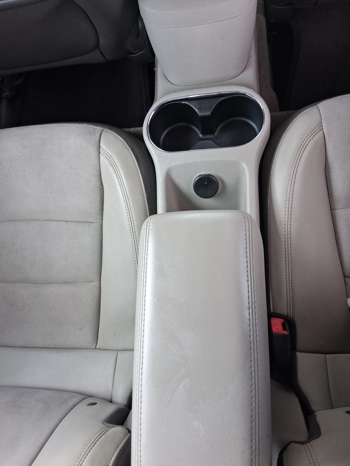 Used 2013 Chevrolet Volt Premium w/ Premium Trim Package FWD image 31