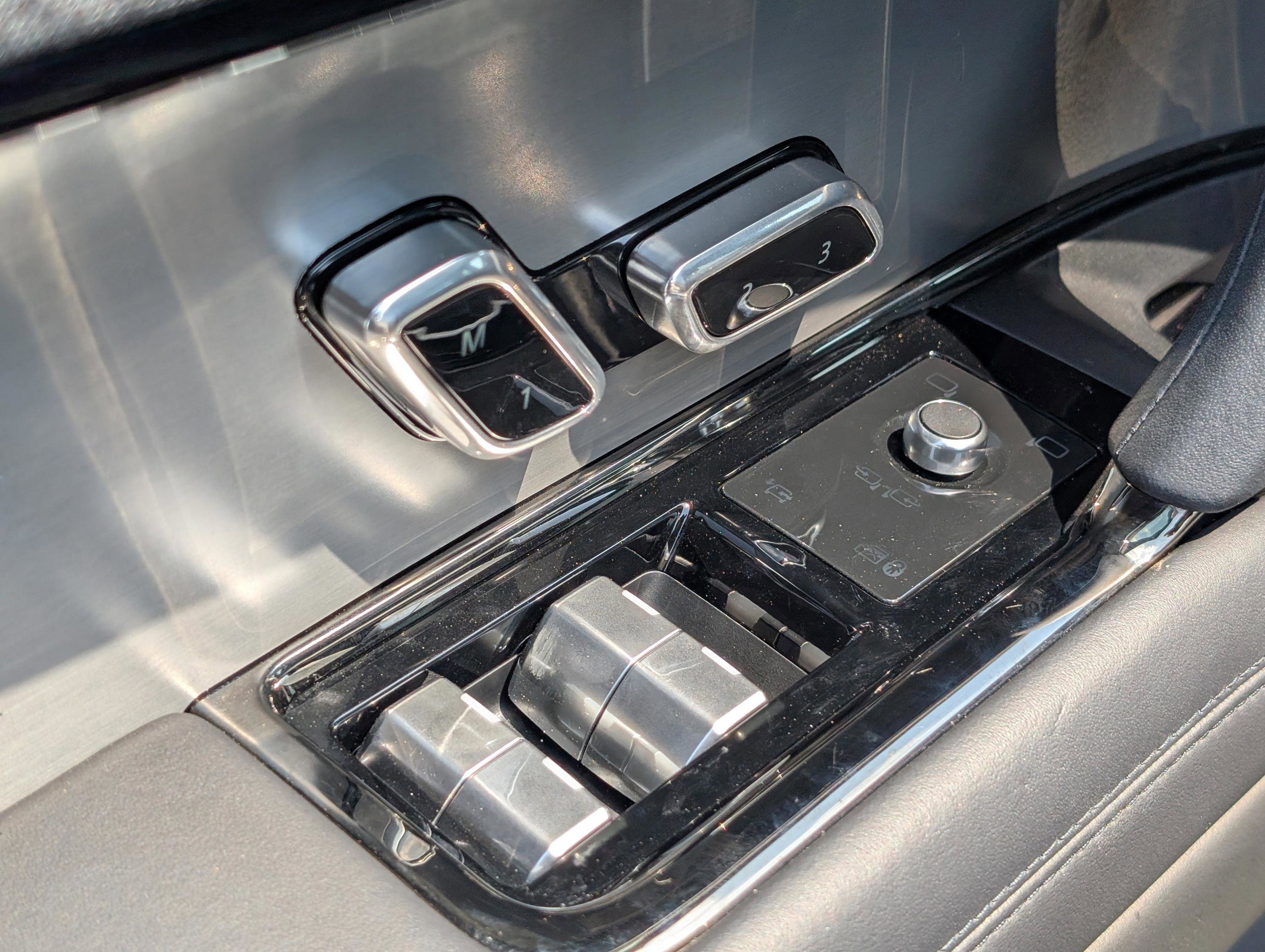 Used 2023 Land Rover Range Rover Sport SE image 17